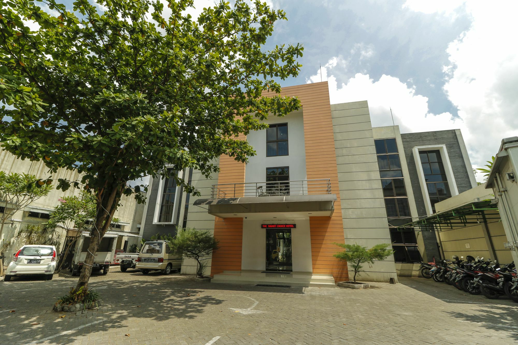 Reddoorz Near Universitas Sebelas Maret Solo Exterior foto